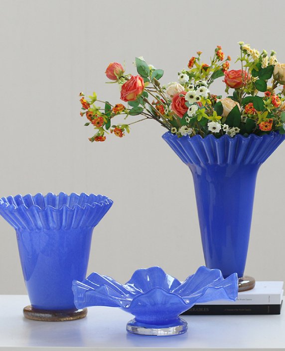 Handcrafted Pleated Neck Art Vase